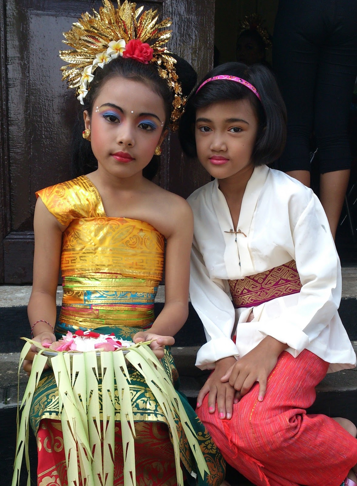 THEGEDEEY: BALI DANCE GIRL
