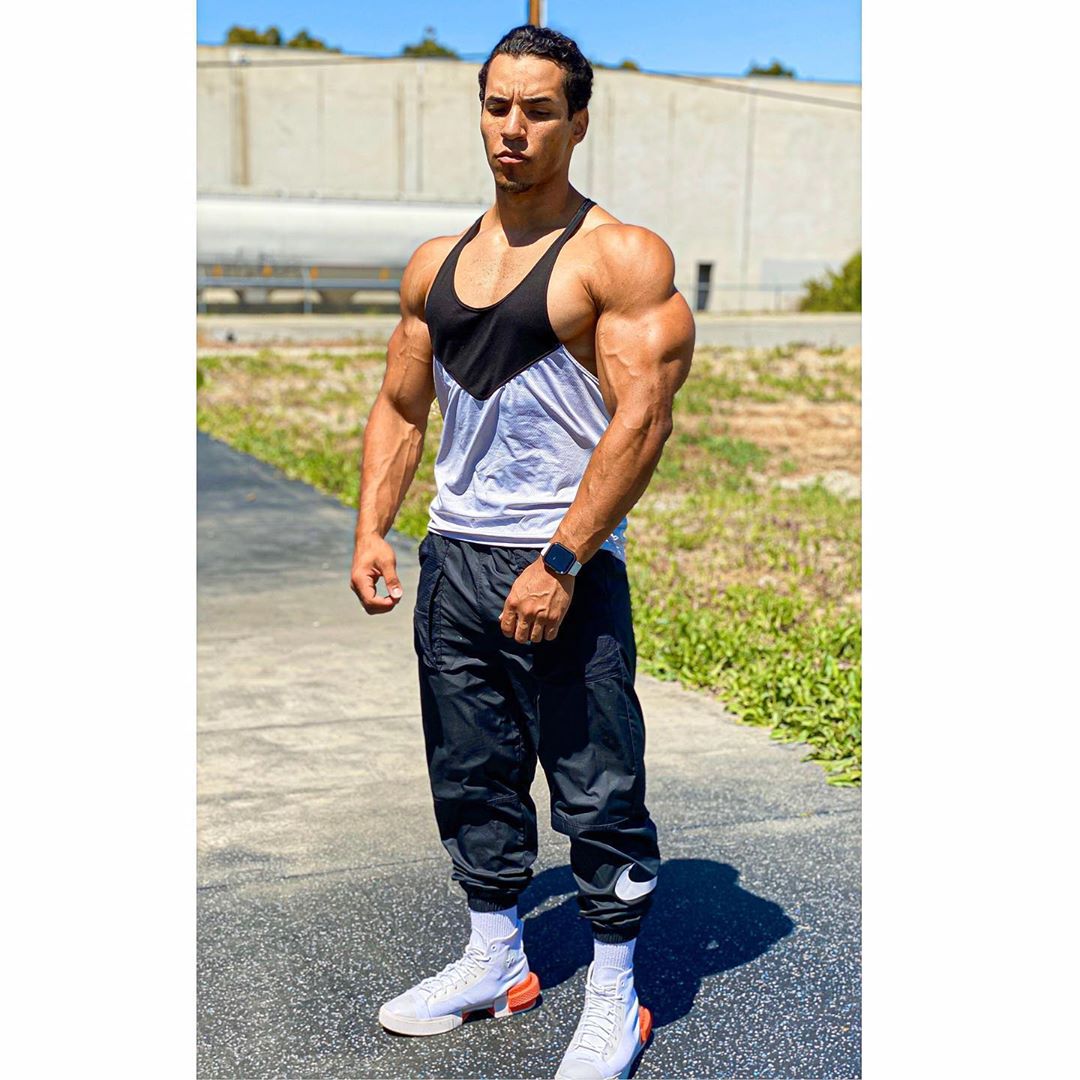 the beauty of male muscle Josh J.