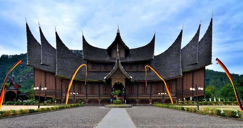 12+ Tempat Wisata di Batusangkar (Sumatera Barat) Yang