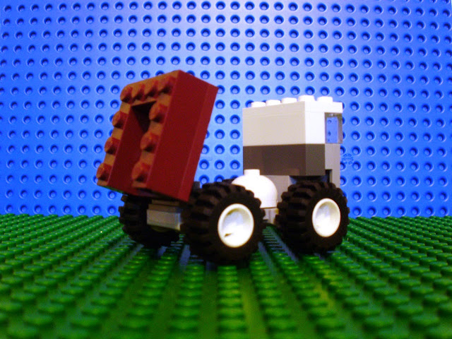 MOC LEGO Dump truck