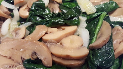 Spinach & mushrooms stir fry Spinach & mushrooms stir fry