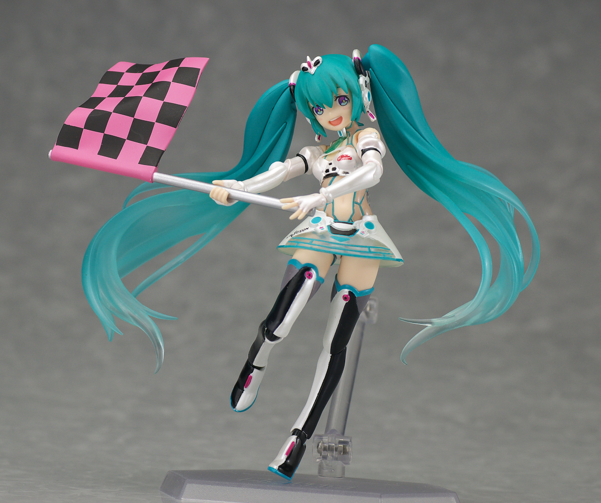 Приложение фигма на русском. Racing Miku 2012. Figma 3.0. Ренгоку фигма. Фигма Алмаз.