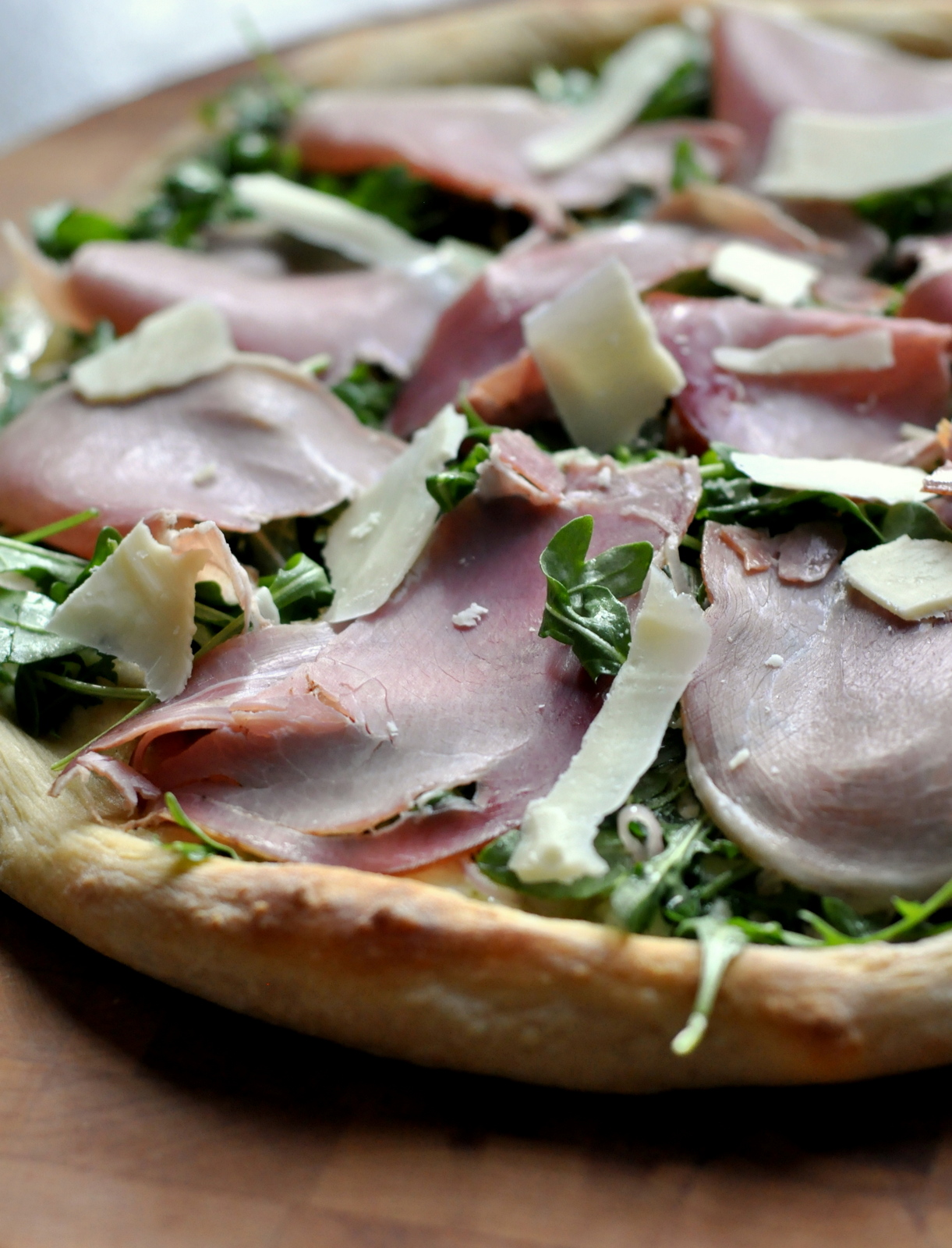 White Pizza with Fresh Arugula and Prosciutto | Taste As You Go