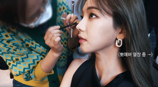 에스파 카리나 데이즈드 with 지방시 비하인드 - 꾸르