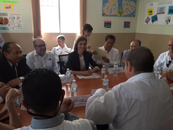 Queen Letizia of Spain visited water and sanitation facilities for the Isla de Mendez