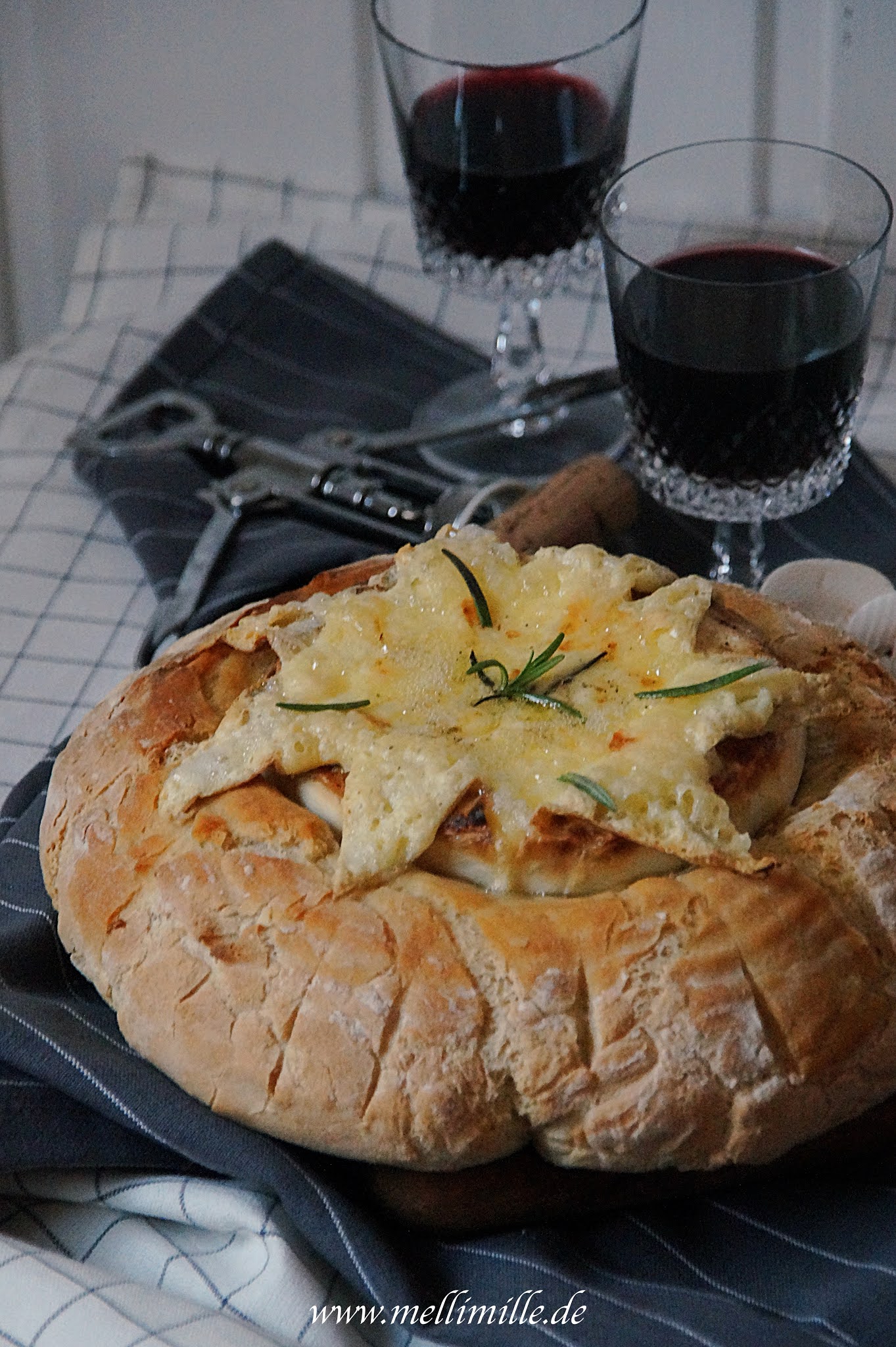 mellimille: Warmes Camembert-Brot mit Calvados // Rezension: &amp;quot;Bienvenue ...