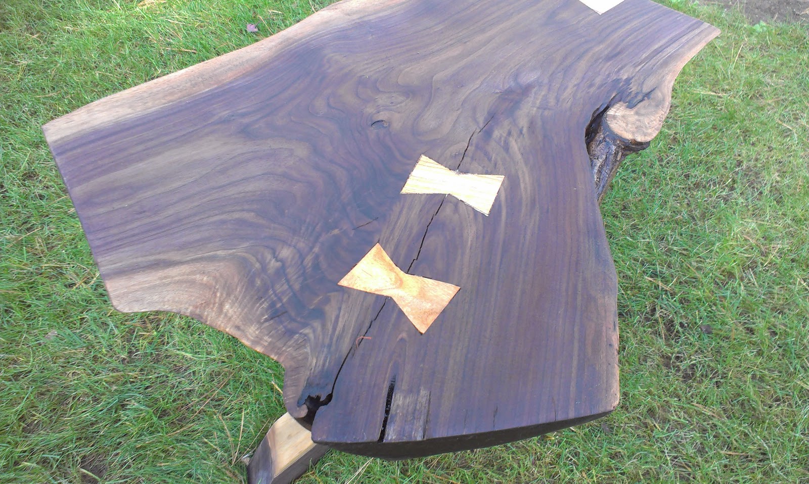 Flat River Furniture Floating End Table