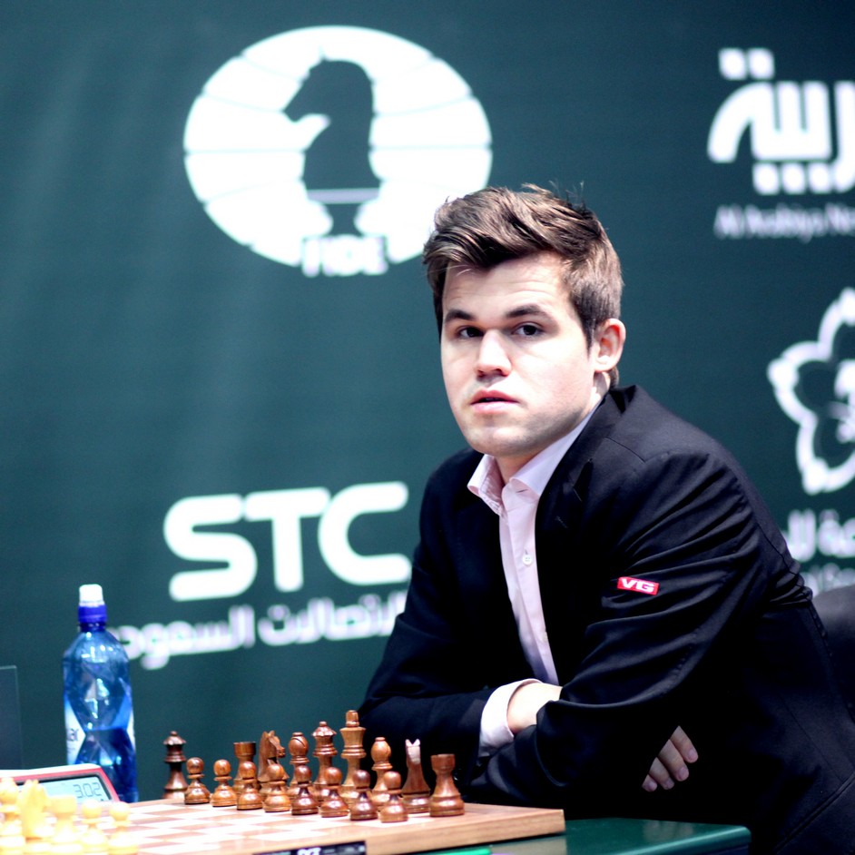 Magnus Carlsen é tricampeão mundial de xadrez