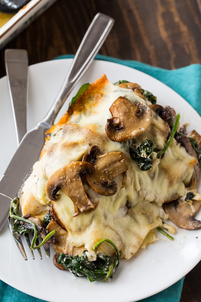 how to make smothered chicken with cream of mushroom how to make smothered chicken with cream of mushroom