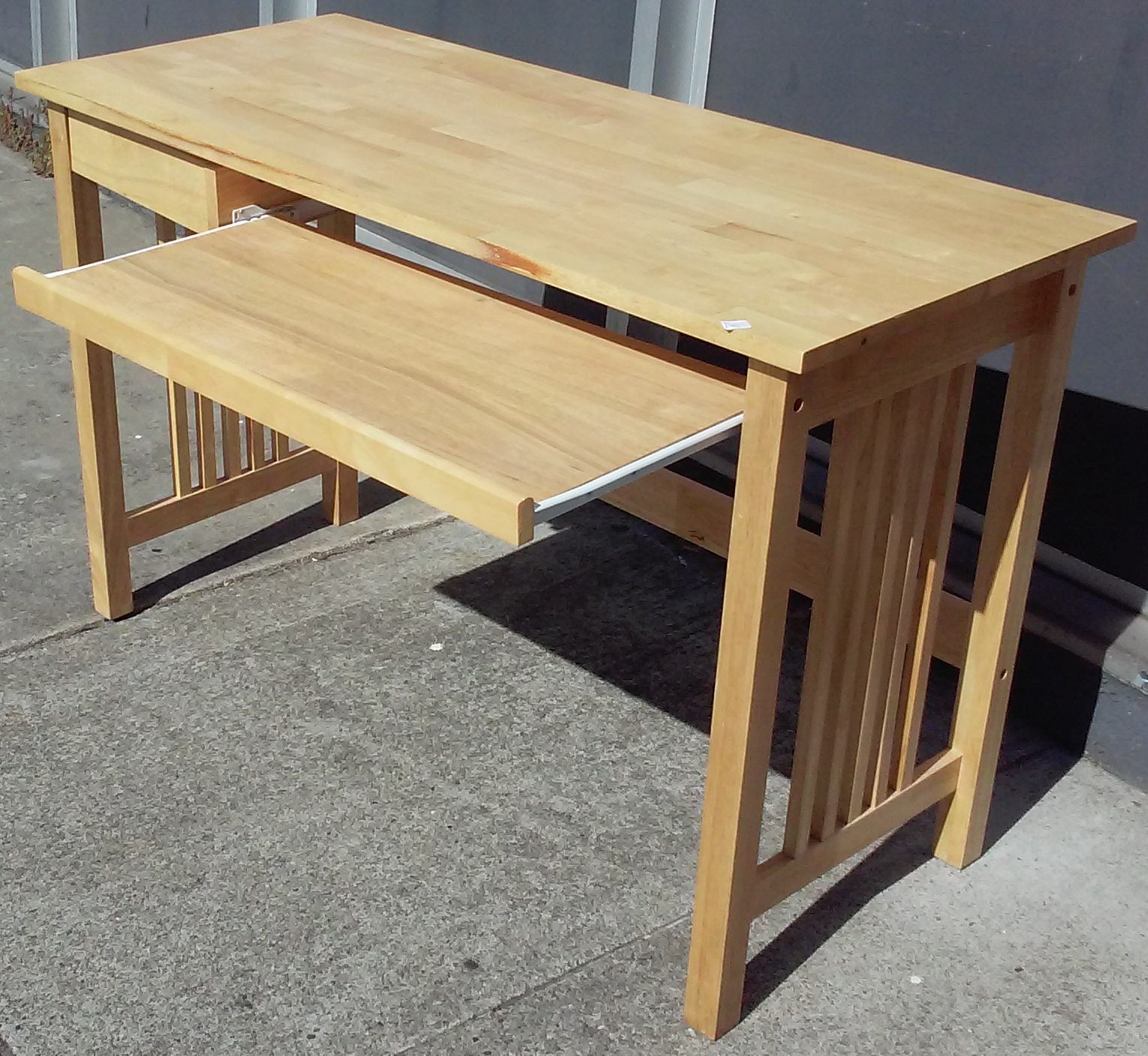 Mission Style Computer Desk With Keyboard Tray