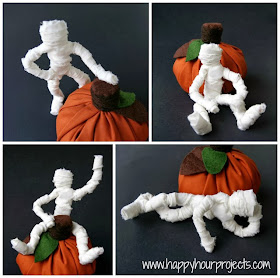Momia articulada para Halloween en Recicla Inventa