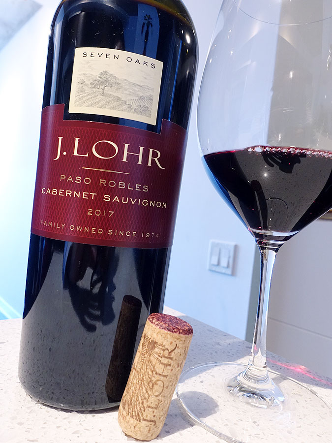 J. Lohr Seven Oaks Sauvignon 2017 (California) Wine Review