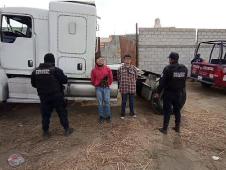 Policía Estatal frustra robo de tractocamión