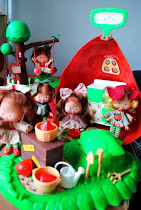 Coleção Boneca Moranguinho e sua Turma