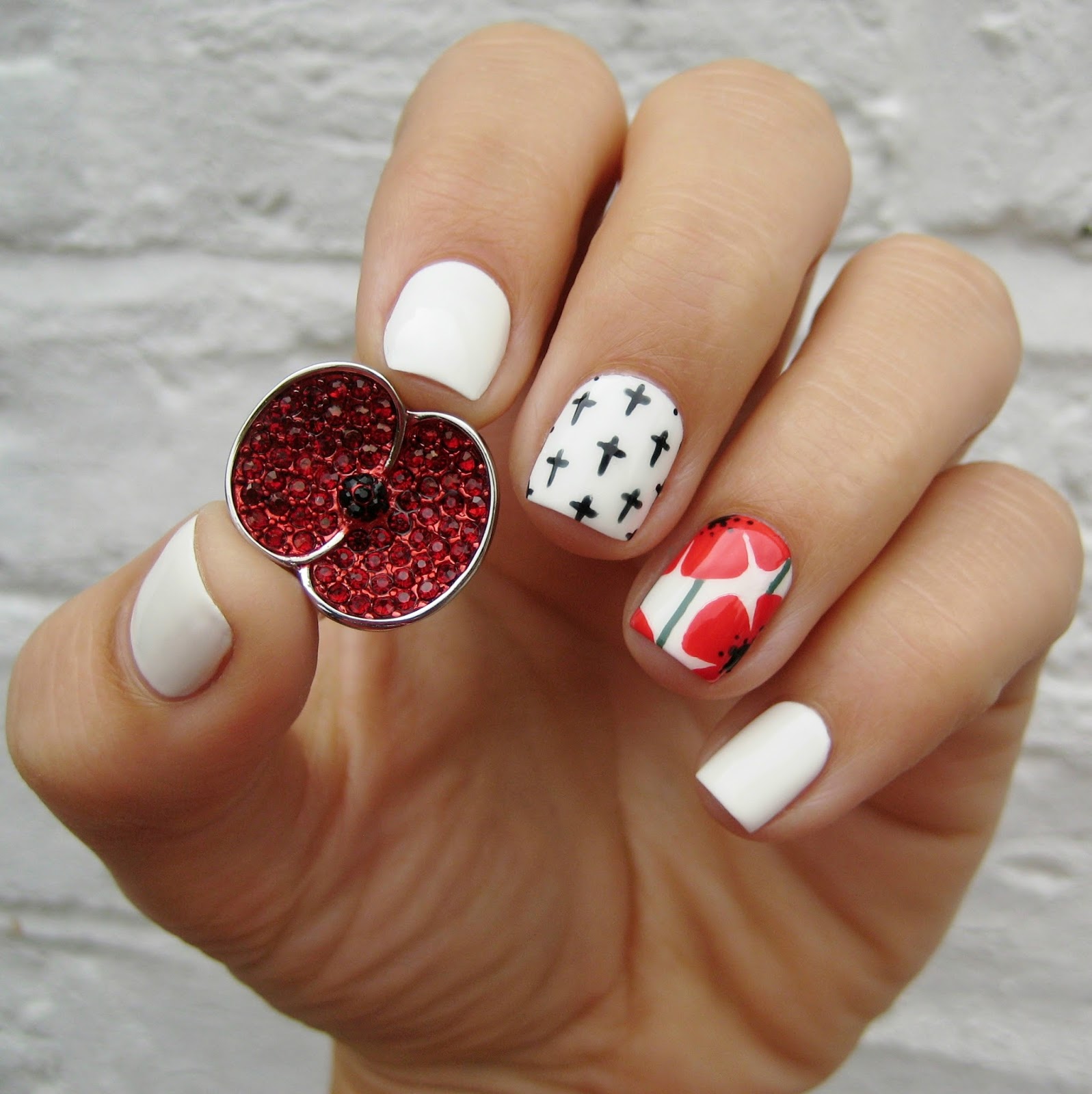 Dahlia Nails The Poppy Collection