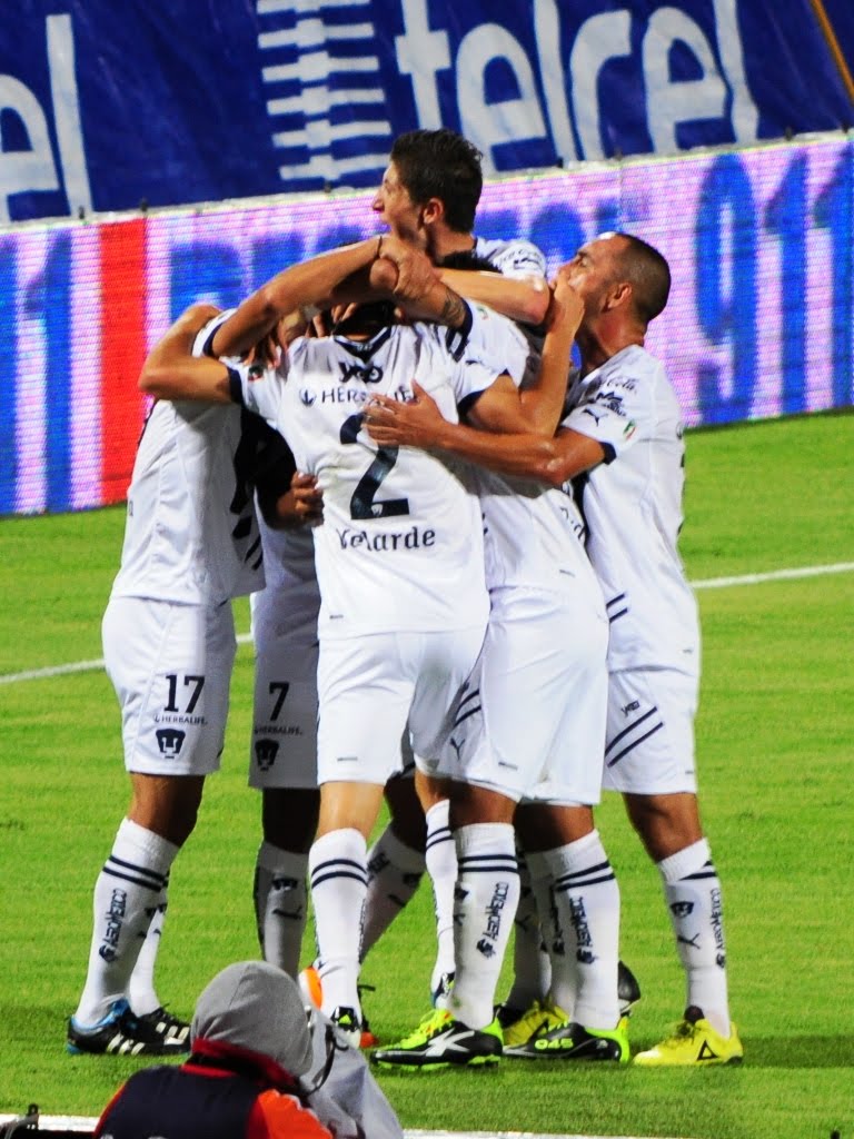 Mi Orgullo es aZuL Y oRo Pumas vs Monterrey en imágenes