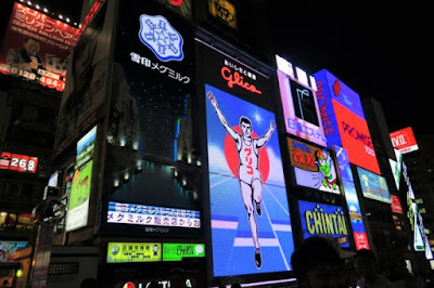 Glico Dotonbory berlibur ke Osaka Jepang