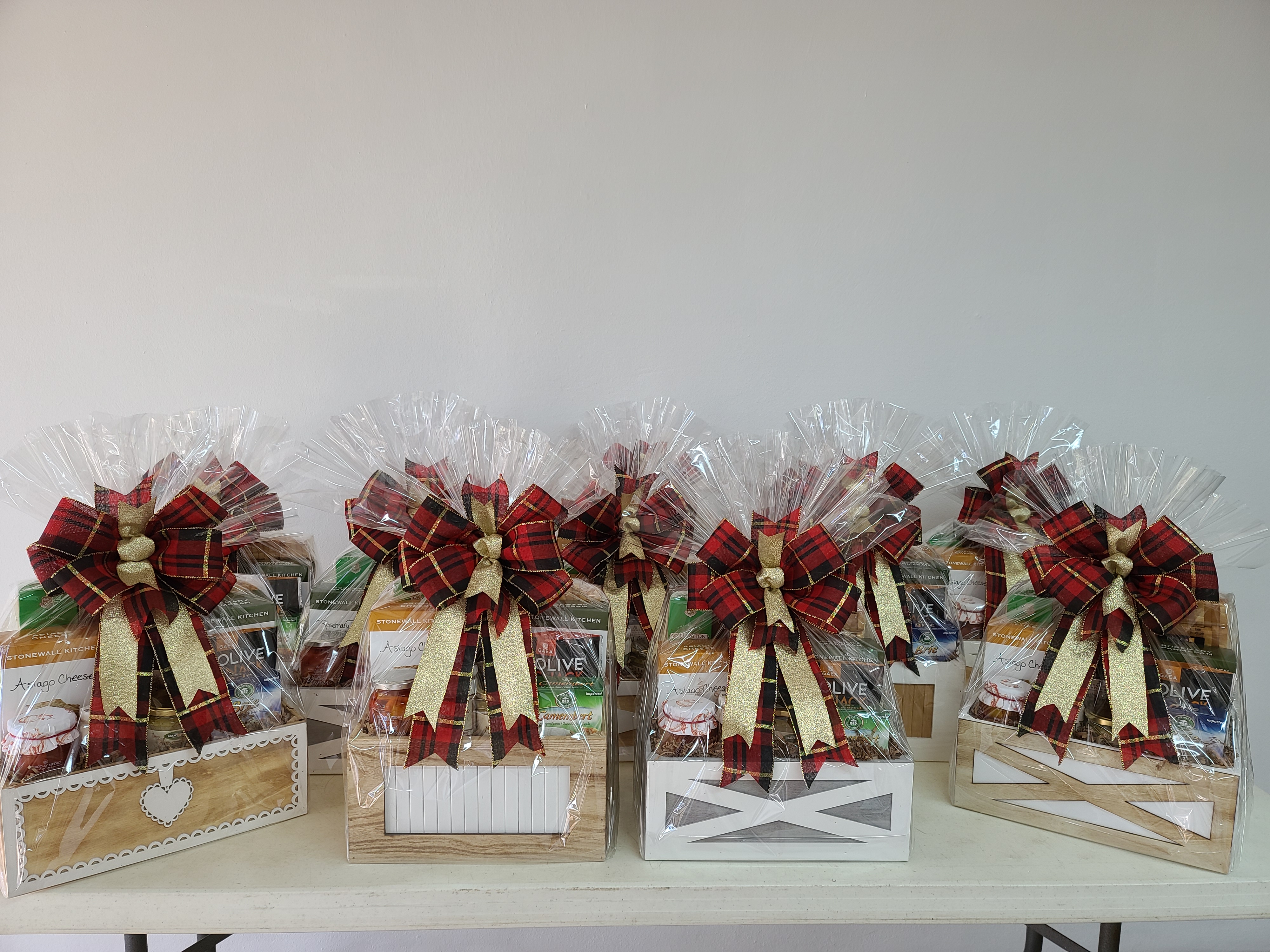 MIA BELLA BASKETS CORPORATE GIFT BASKETS PUERTO RICO