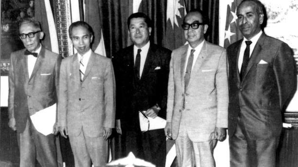 Gambar  Delegasi dari 5 Negara Pendiri ASEAN