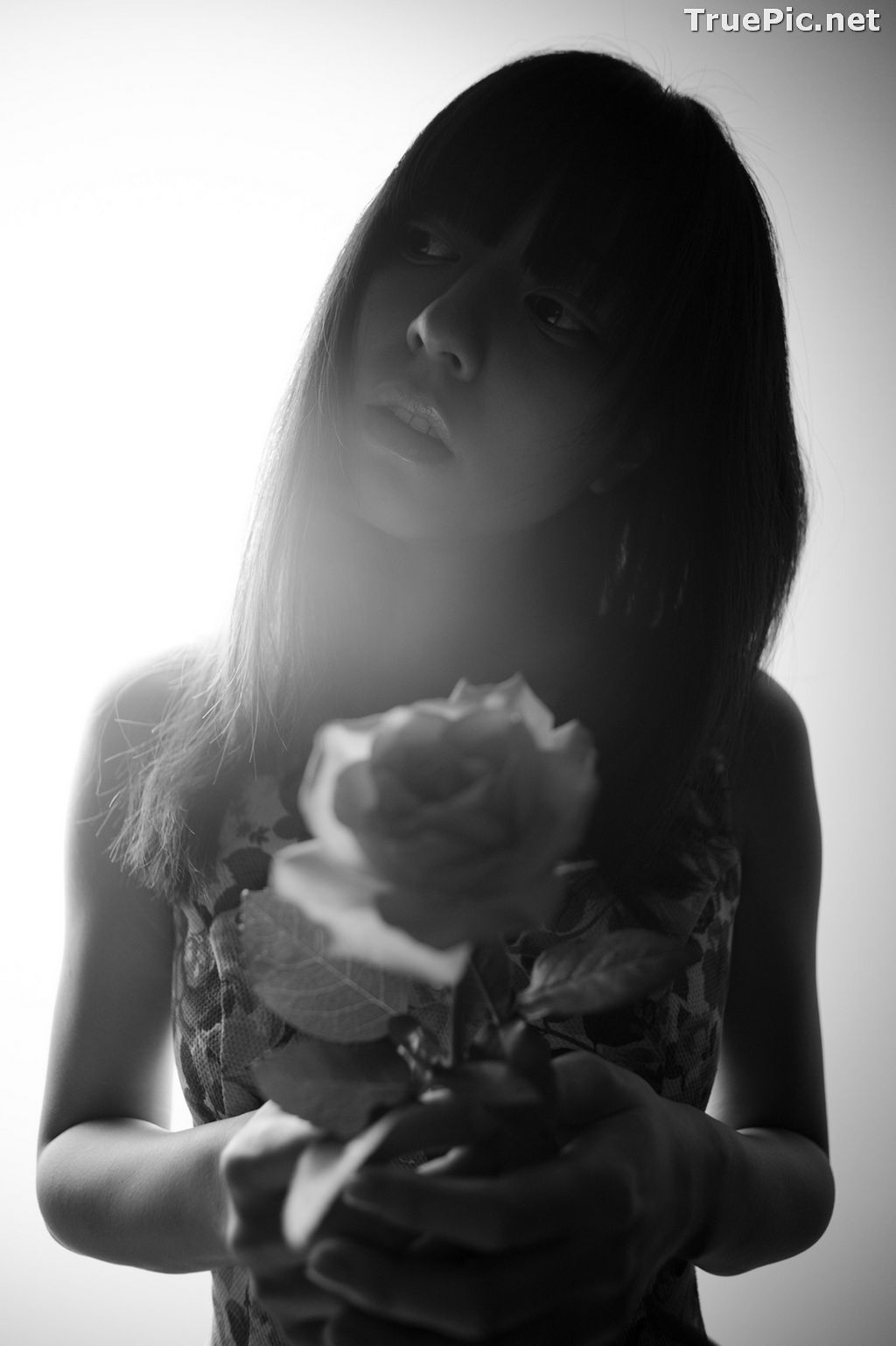 Image Japanese Model and Actress - Yumi Sugimoto - Yumi Mono Chrome - TruePic.net - Picture-16