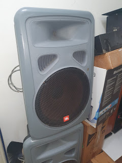 Pair of JBL EON15 2-Way Stage Monitor Speakers 8 OHMS (Used) 20200915_183155