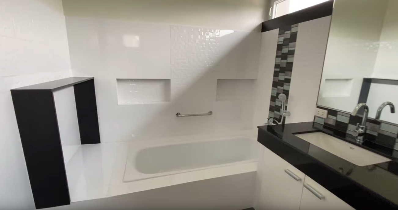 9 Photos vs. Alluring Crisp House In Quezon City Interior Design Tour