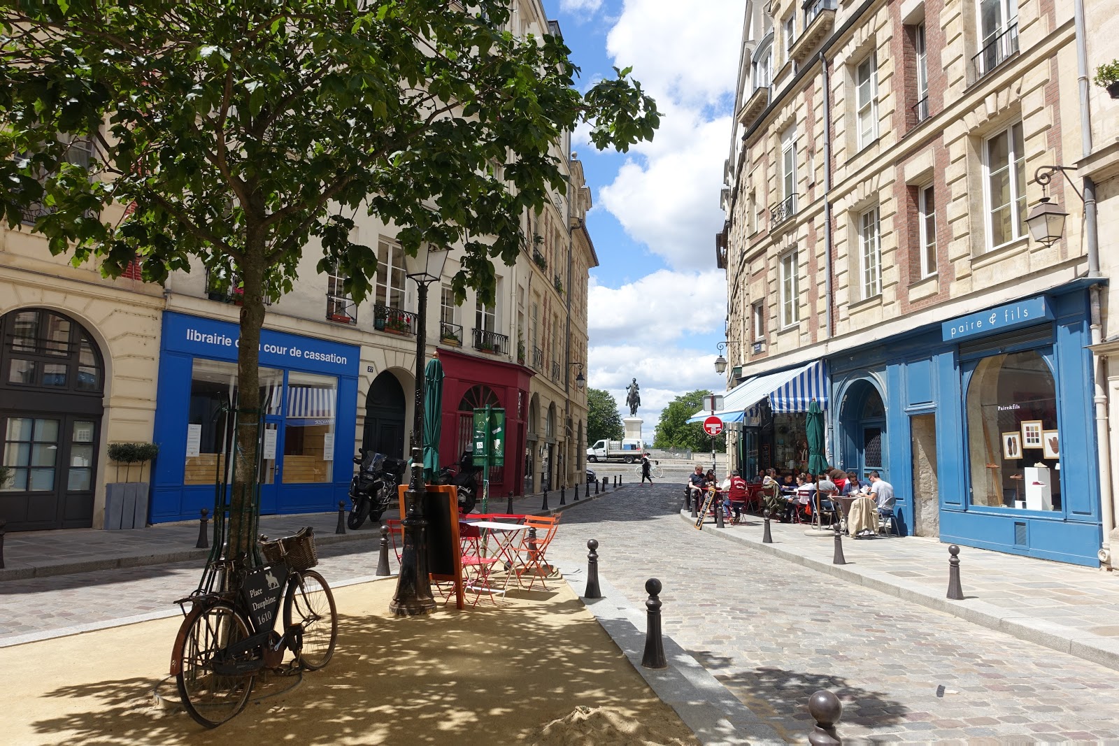 Le Paris d'autrefois vu par Patrick "RUE DES PRAIRIES" de Denys de La