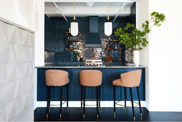 blue kitchen backsplash