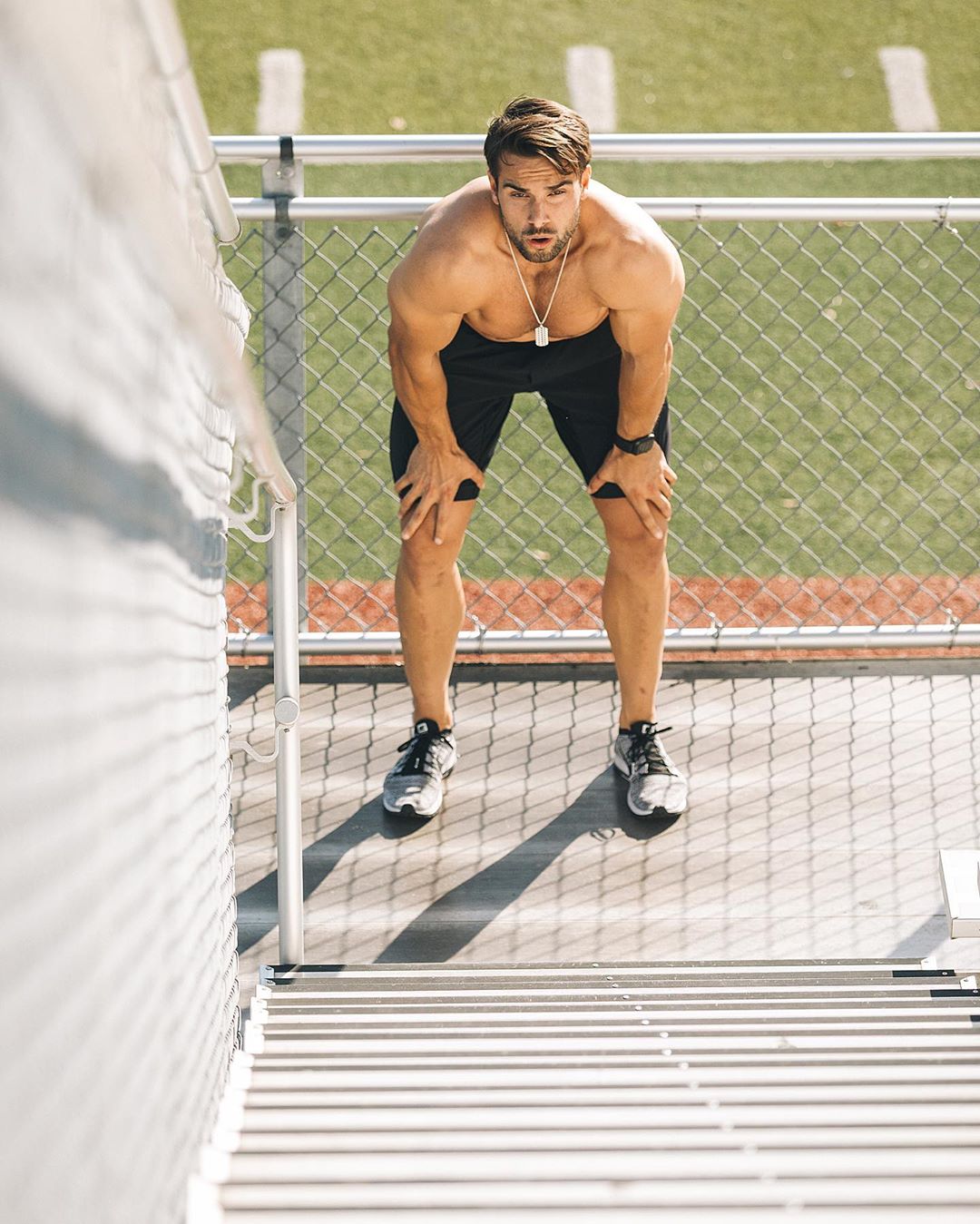 hotstrongshirtlessjockbreathingsexymuscularbeefystraight