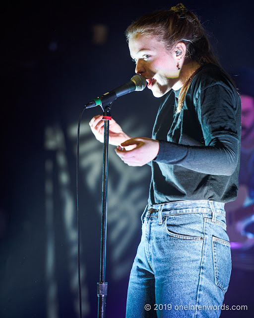 Dizzy at The Mod Club on April 16, 2019 Photo by John Ordean at One In Ten Words oneintenwords.com toronto indie alternative live music blog concert photography pictures photos nikon d750 camera yyz photographer