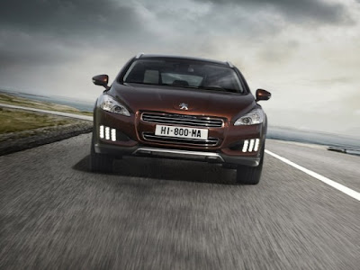 2012-Peugeot-508-RXH-Front