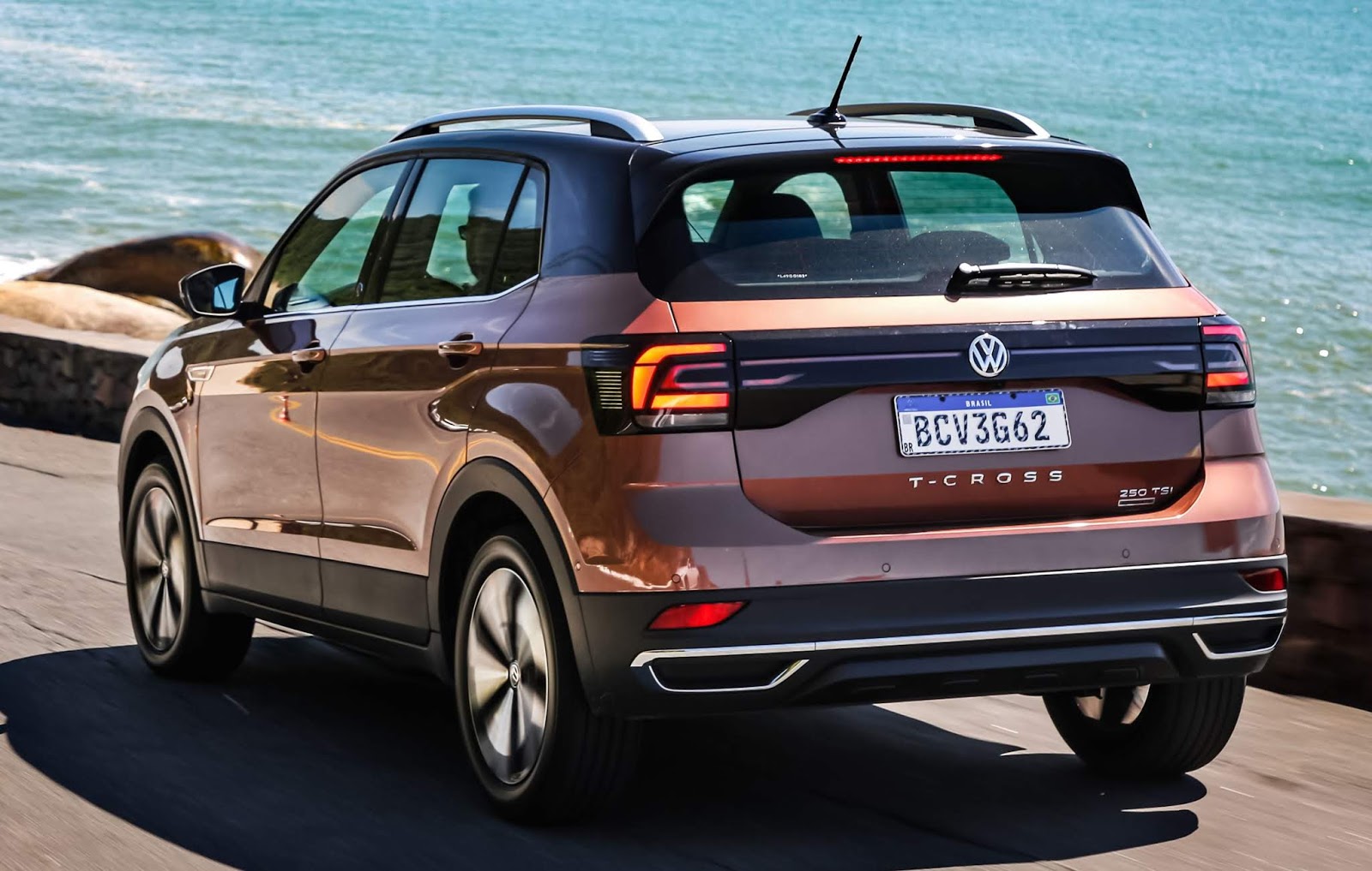 VW TCross Comfortline e Highline ganham novos opcionais