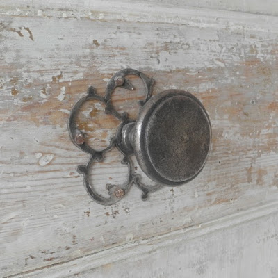 Hardware Detail, Two Pairs of Early 19th Century Boiserie Doors from Bondues, a village near  Lille France via Chateau Domingue as seen on linenandlavender\ .net - http://www.linenandlavender.net/p/blog-page_9.html