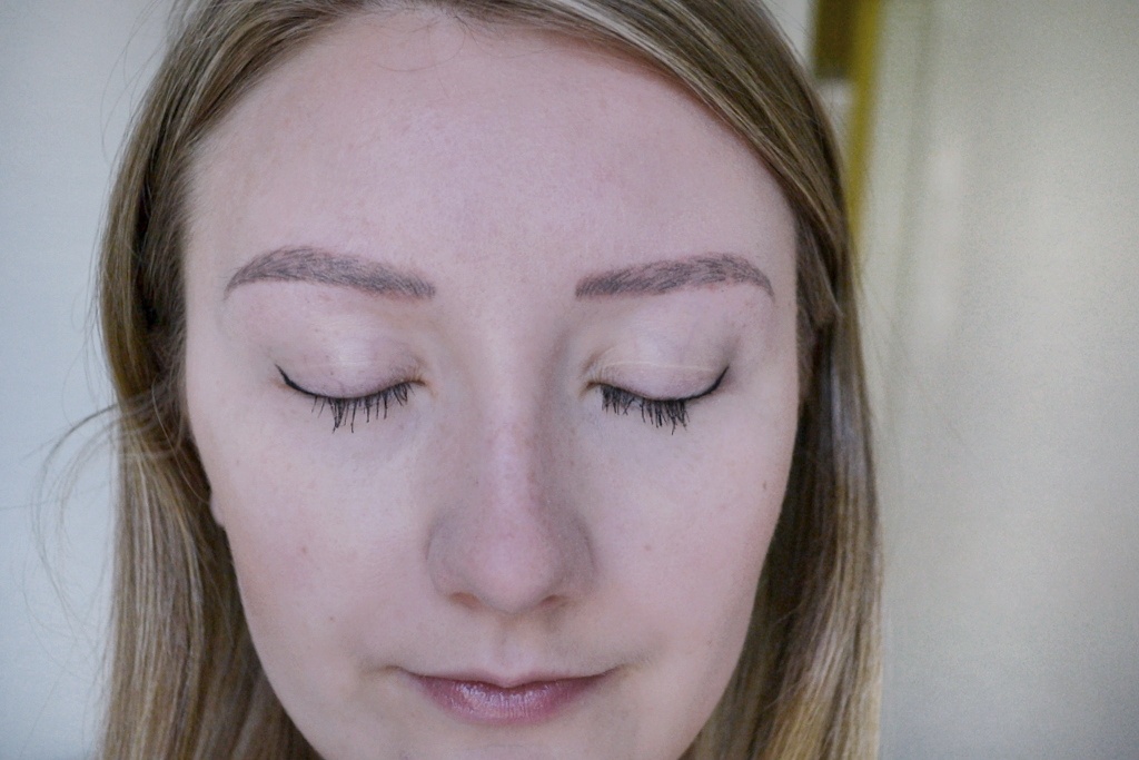 Lancome sourcils styler. Печаль моих бровей. Ужасный перманентный макияж бровей. Необычные формы бровей. Полосатые брови.