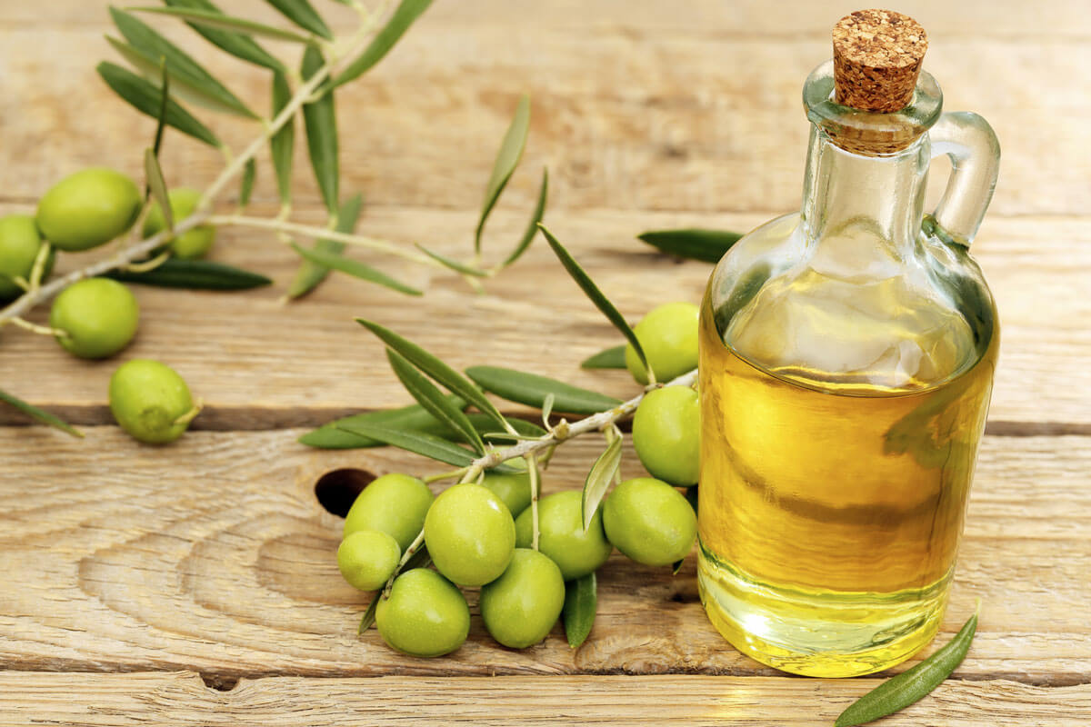 Benefits of olive oil for thinning hair