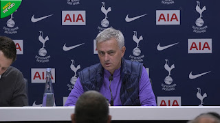 Jose Mourinho đã có cuộc họp báo đầu tiên Jose Mourinho đã có cuộc họp báo đầu tiên