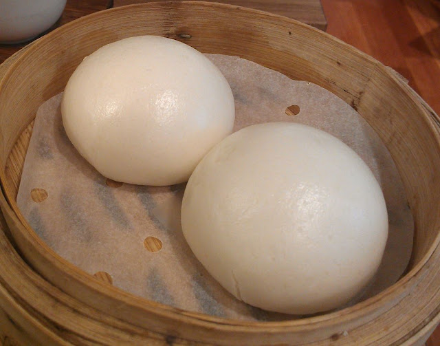 LockCha Teahouse, Hong Kong, lotus seed bun