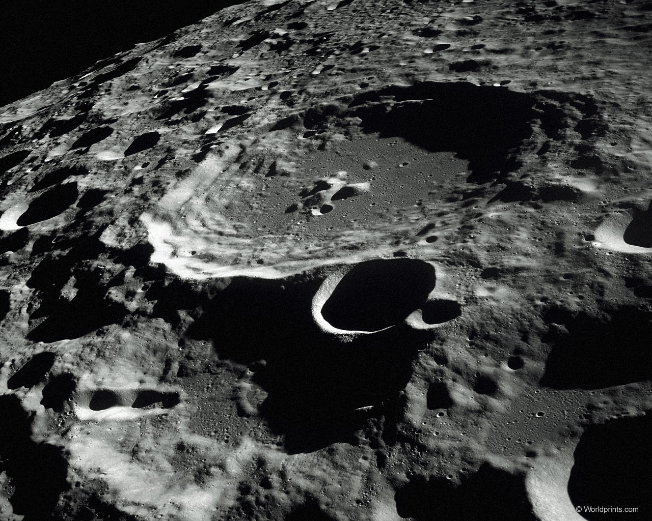 Луна поверхность кратеры. Снимки Луны. Поверхность Луны кратеры. Снимки Луны со спутника.