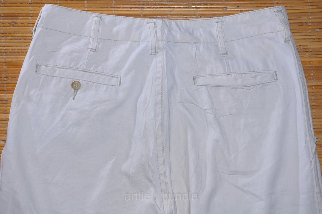 Vintage | Branded | Clothing: (BS2-0554) BITCH Skateboard White Khakis 32