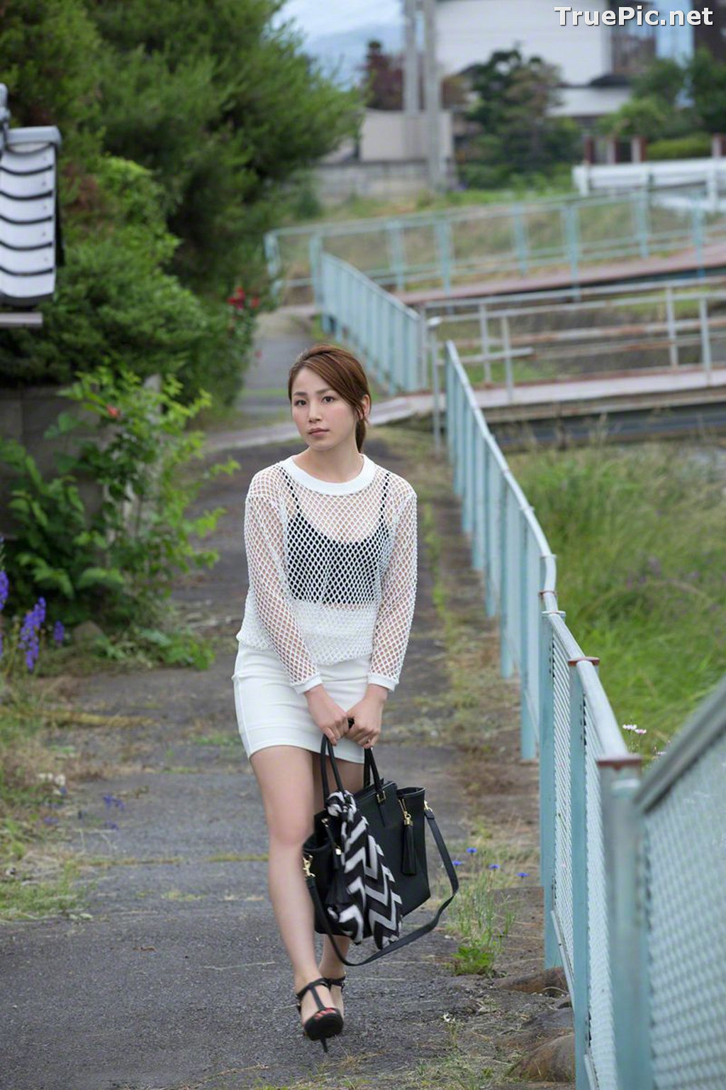 Image [Wanibooks Jacket] No.129 - Japanese Singer and Actress - You Kikkawa - TruePic.net - Picture-36