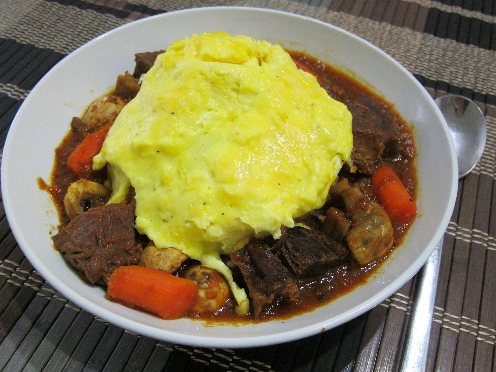 Bean Sprouts Kitchen: Japanese style Beef Stew with Egg Omelette