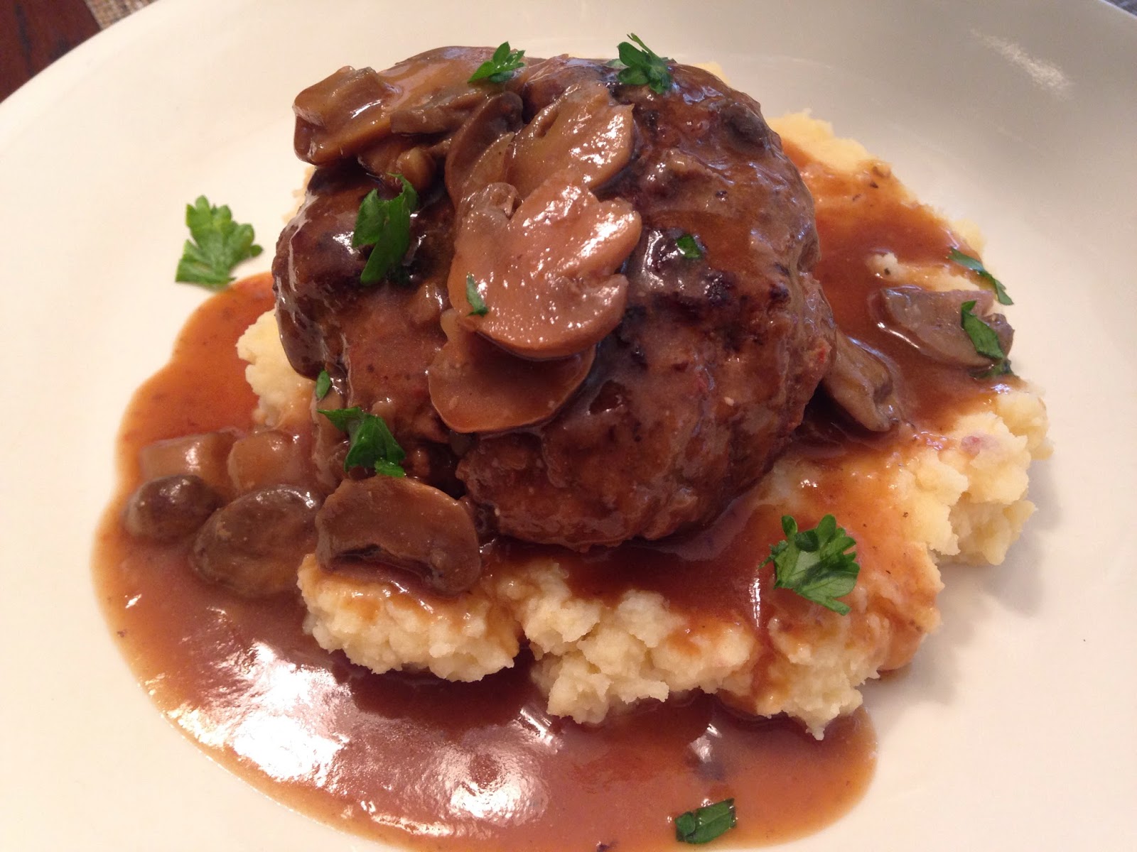 Beyond-my-thoughts: Salisbury Steaks ( Slow Cooker)
