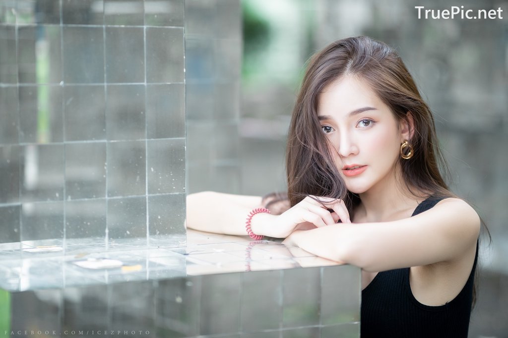 Image-Thailand-Model-Rossarin-Klinhom-Beautiful-Girl-Lost-In-The-Flower-Garden-TruePic.net- Picture-38