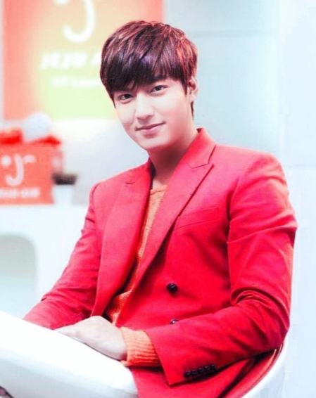 Biodata Lee Min Ho, Profile Lengkap, Film, Drama, Album, Lagu dan Foto