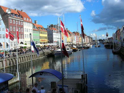 Canal de Nyhavn, Copenhague, dinamarca, Nyhavn Canal, Copenhagen, Denmark, Copenhague, Danemark, Nyhavn, København, Danmark,  vuelta al mundo, round the world, La vuelta al mundo de Asun y Ricardo