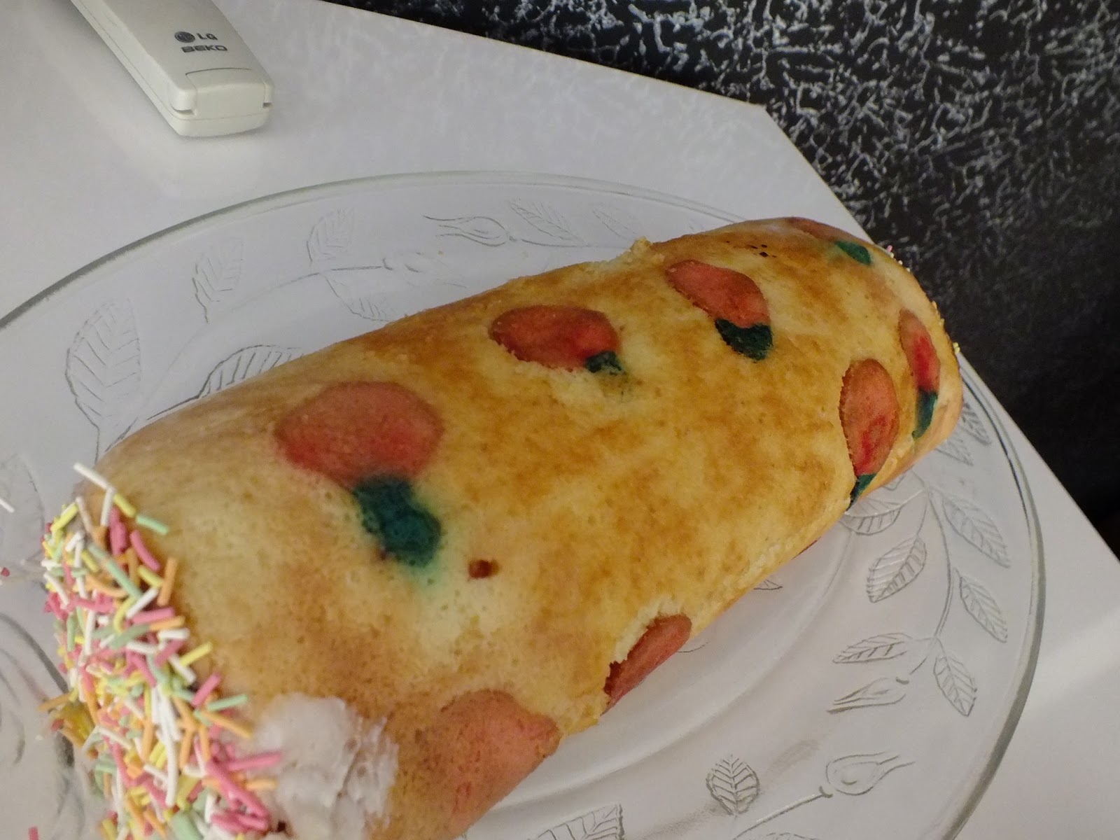 D Lezzet Evi (Ev Yapımı Pasta,Börek,Meze) Desenli Kekler