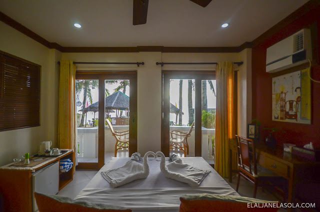 Romblon | The Beach House, Carabao Island