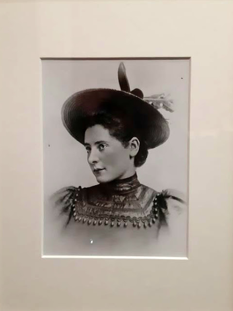 Exposition Helena Rubinstein musée d’art et d’histoire du Judaïsme mahJ Paris cosmétique