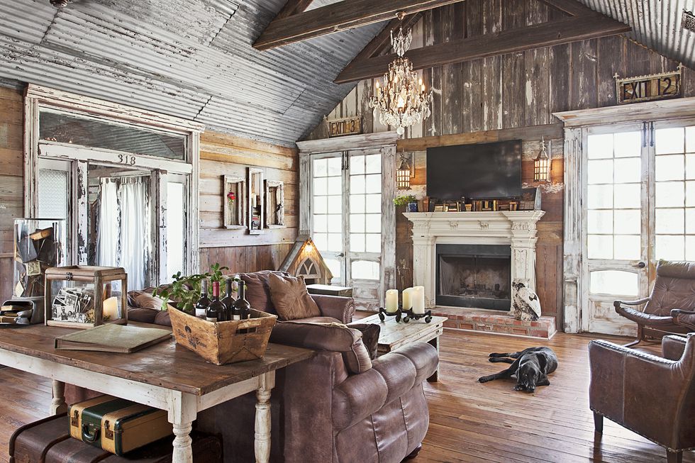 Mom's Turf Charming Rustic Farmhouse