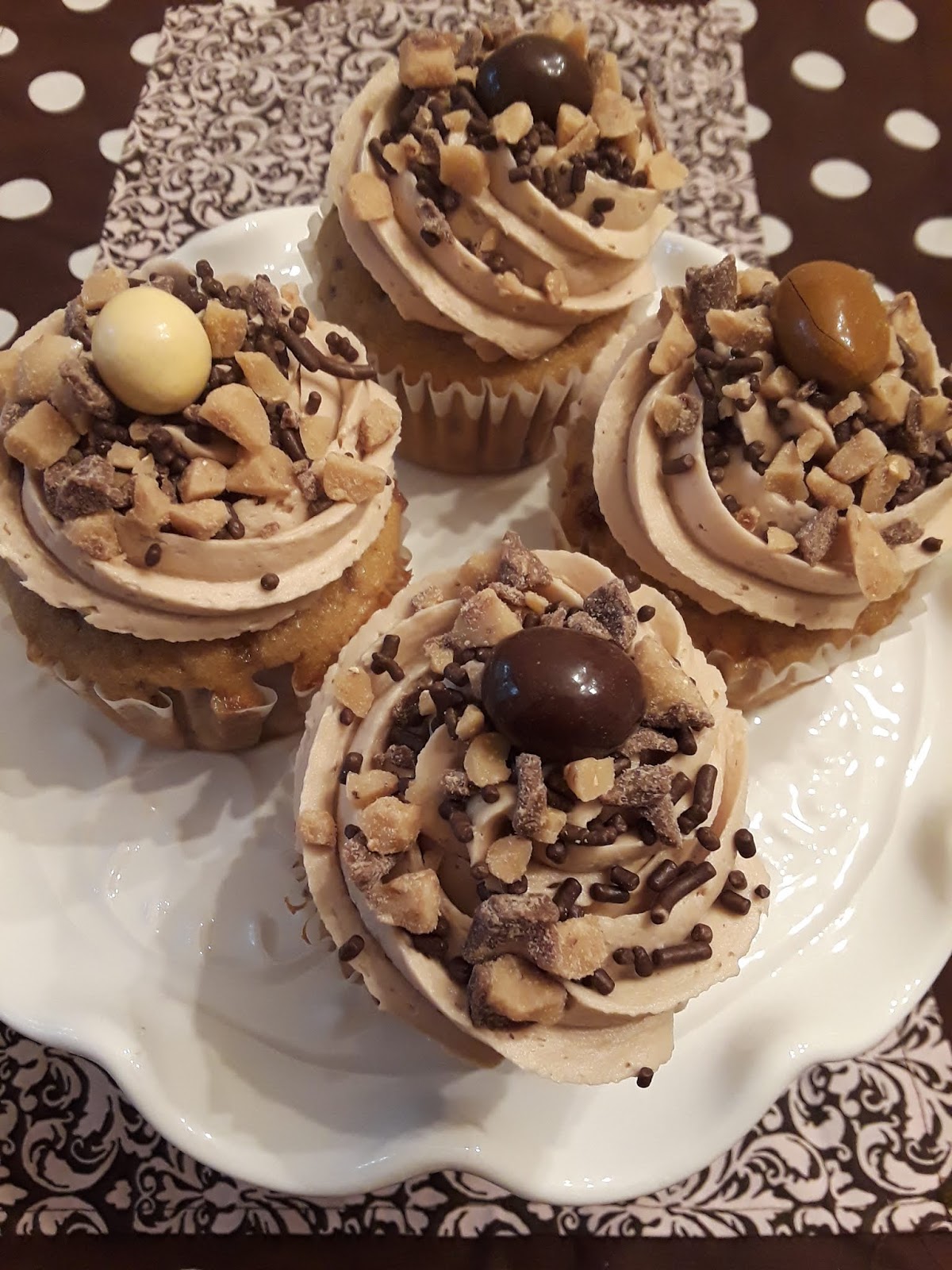 Juli Jacklin's Cupcakes Coffee Toffee Crunch Cupcakes with Mocha